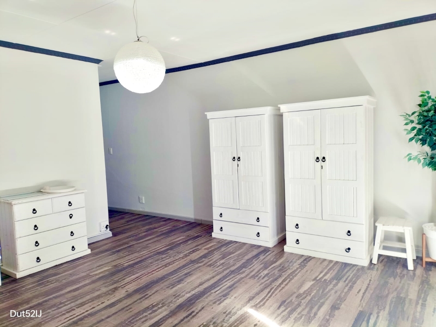 12 Bedroom Property for Sale in Klein Brak Western Cape